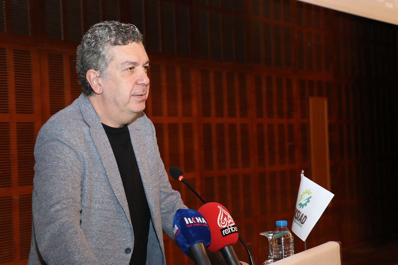 Networking Uzmanı Uzunoğlu: İnsan etkileşiminde en önemli unsur 'tutum' Networking Uzmanı Uzunoğlu: İnsan etkileşiminde en önemli unsur 'tutum'